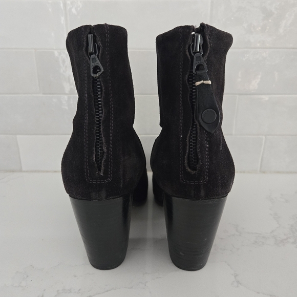 Rag & Bone Classic Newbury Heeled Ankle Boot Asphalt Black Suede Bootie Size 40 - Picture 10 of 11